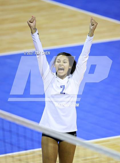 Thumbnail 3 in Cherry Creek vs. Grandview (CHSAA 5A State Championship) photogallery.