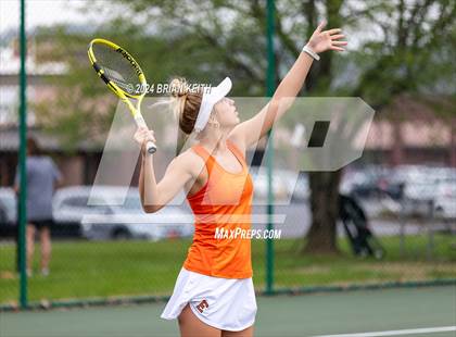 Thumbnail 2 in Elizabethton vs Tennessee photogallery.