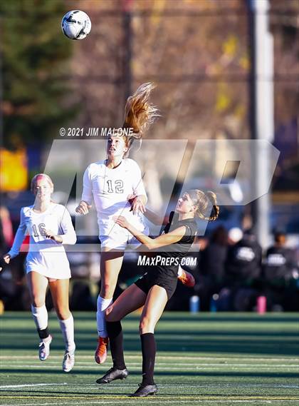 Thumbnail 3 in Archbishop Mitty vs. Monte Vista photogallery.