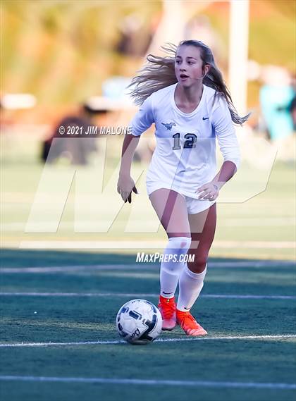 Thumbnail 2 in Archbishop Mitty vs. Monte Vista photogallery.