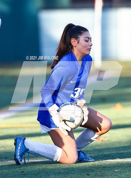 Thumbnail 3 in Archbishop Mitty vs. Monte Vista photogallery.