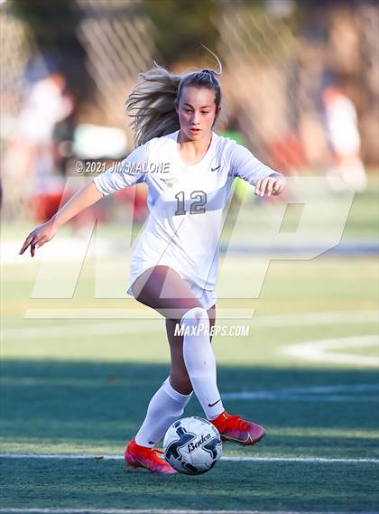 Thumbnail 3 in Archbishop Mitty vs. Monte Vista photogallery.