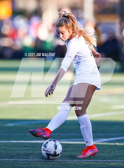 Thumbnail 3 in Archbishop Mitty vs. Monte Vista photogallery.