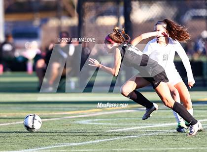 Thumbnail 2 in Archbishop Mitty vs. Monte Vista photogallery.