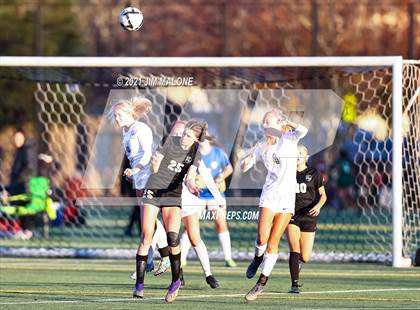 Thumbnail 3 in Archbishop Mitty vs. Monte Vista photogallery.