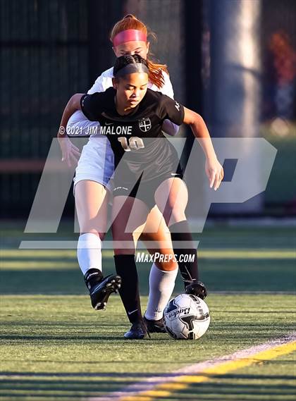 Thumbnail 3 in Archbishop Mitty vs. Monte Vista photogallery.