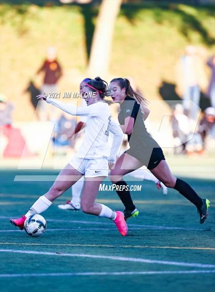 Thumbnail 1 in Archbishop Mitty vs. Monte Vista photogallery.