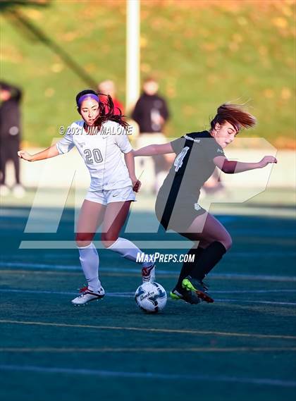 Thumbnail 2 in Archbishop Mitty vs. Monte Vista photogallery.