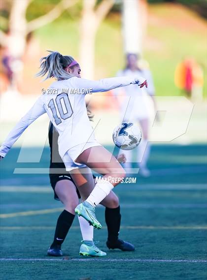 Thumbnail 1 in Archbishop Mitty vs. Monte Vista photogallery.