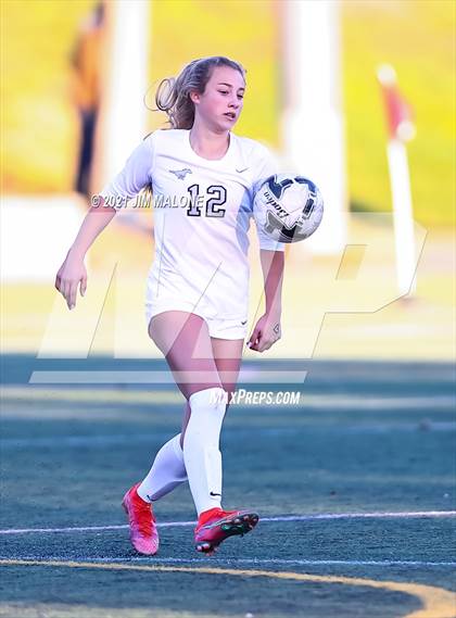 Thumbnail 2 in Archbishop Mitty vs. Monte Vista photogallery.