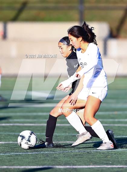 Thumbnail 3 in Archbishop Mitty vs. Monte Vista photogallery.
