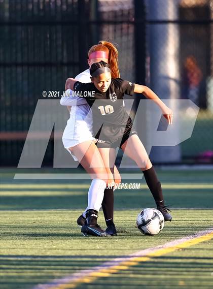 Thumbnail 1 in Archbishop Mitty vs. Monte Vista photogallery.
