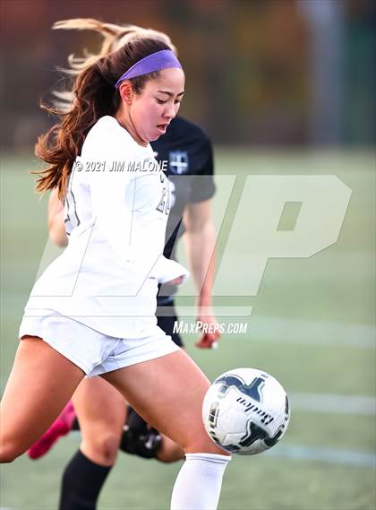 Thumbnail 3 in Archbishop Mitty vs. Monte Vista photogallery.
