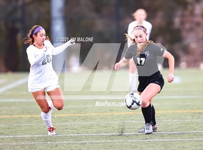 Thumbnail 3 in Archbishop Mitty vs. Monte Vista photogallery.