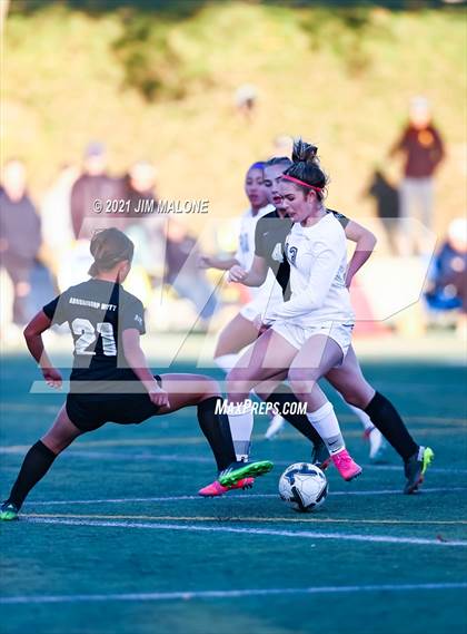 Thumbnail 2 in Archbishop Mitty vs. Monte Vista photogallery.