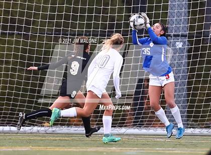 Thumbnail 3 in Archbishop Mitty vs. Monte Vista photogallery.