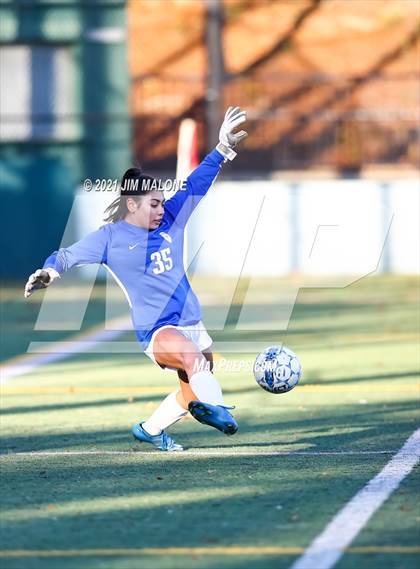 Thumbnail 2 in Archbishop Mitty vs. Monte Vista photogallery.