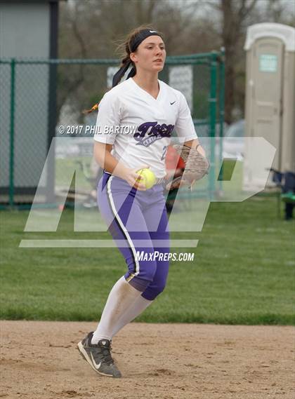 Thumbnail 2 in Lancaster @ Pickerington Central photogallery.
