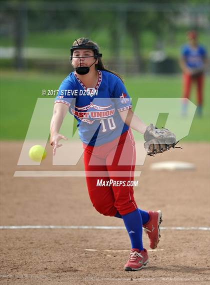 Thumbnail 3 in East Union @ Tracy photogallery.