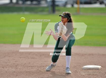 Thumbnail 3 in East Union @ Tracy photogallery.