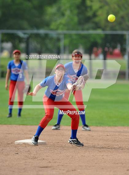 Thumbnail 3 in East Union @ Tracy photogallery.