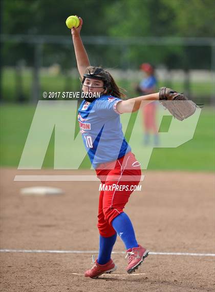 Thumbnail 1 in East Union @ Tracy photogallery.