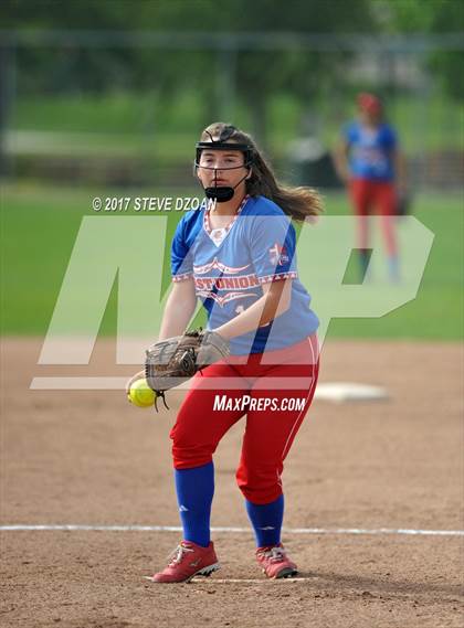 Thumbnail 1 in East Union @ Tracy photogallery.