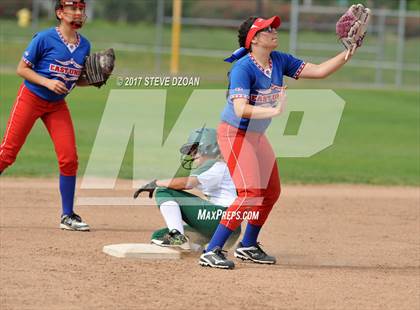 Thumbnail 2 in East Union @ Tracy photogallery.