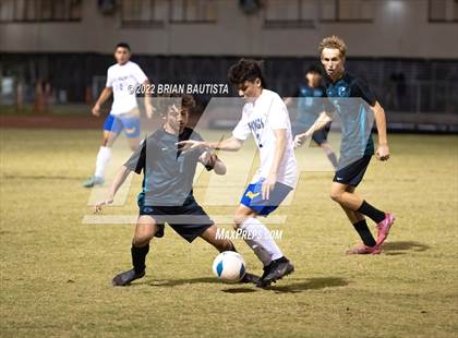 Thumbnail 2 in King Kekaulike vs Hilo (HHSAA D1 Final) photogallery.