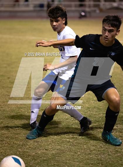 Thumbnail 1 in King Kekaulike vs Hilo (HHSAA D1 Final) photogallery.