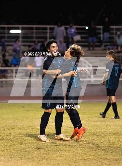 Thumbnail 3 in King Kekaulike vs Hilo (HHSAA D1 Final) photogallery.