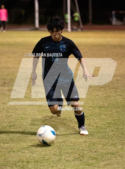 Thumbnail 2 in King Kekaulike vs Hilo (HHSAA D1 Final) photogallery.