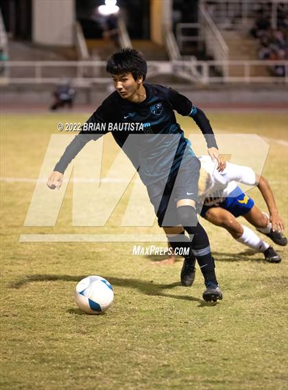 Thumbnail 1 in King Kekaulike vs Hilo (HHSAA D1 Final) photogallery.