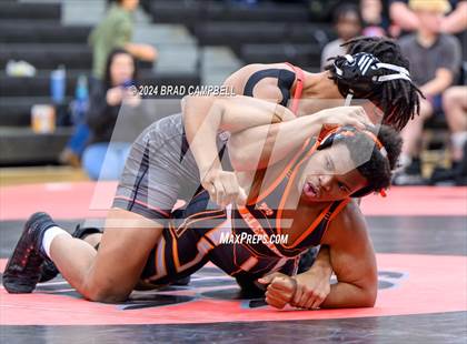 Thumbnail 3 in Weaver vs. Alexandria photogallery.