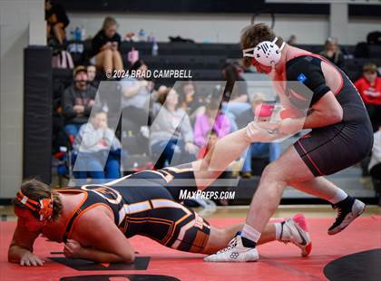Thumbnail 1 in Weaver vs. Alexandria photogallery.