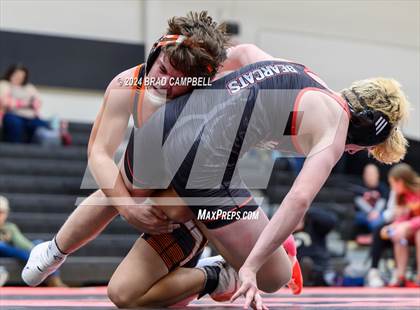 Thumbnail 3 in Weaver vs. Alexandria photogallery.
