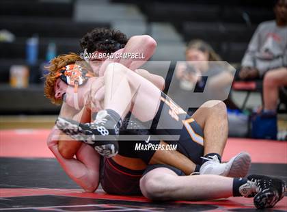 Thumbnail 1 in Weaver vs. Alexandria photogallery.