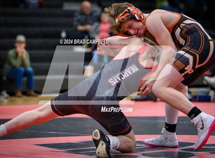Thumbnail 2 in Weaver vs. Alexandria photogallery.