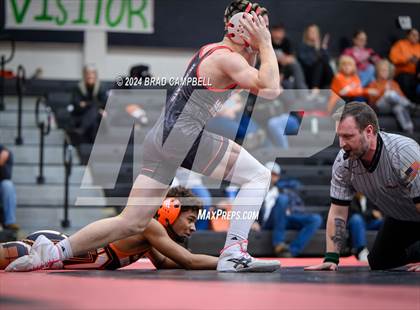 Thumbnail 2 in Weaver vs. Alexandria photogallery.