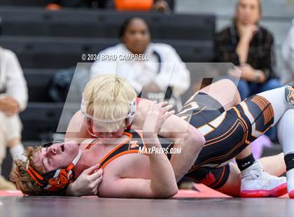 Thumbnail 3 in Weaver vs. Alexandria photogallery.