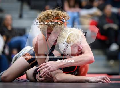 Thumbnail 2 in Weaver vs. Alexandria photogallery.