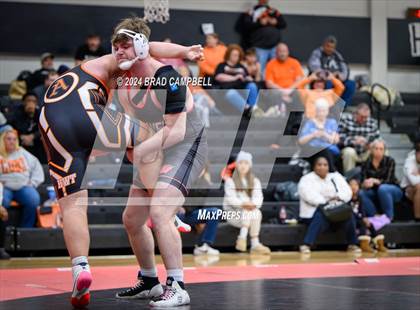 Thumbnail 2 in Weaver vs. Alexandria photogallery.