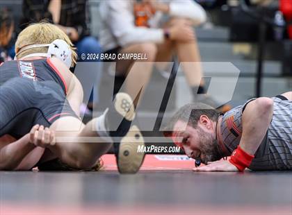 Thumbnail 2 in Weaver vs. Alexandria photogallery.