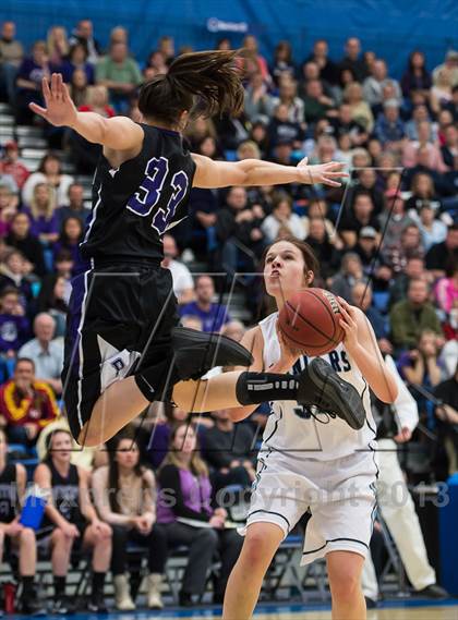Thumbnail 2 in Riverton vs. Layton (UHSAA 5A Final) photogallery.