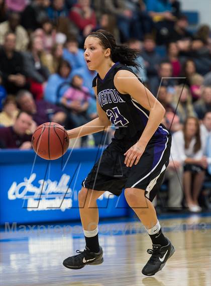 Thumbnail 2 in Riverton vs. Layton (UHSAA 5A Final) photogallery.