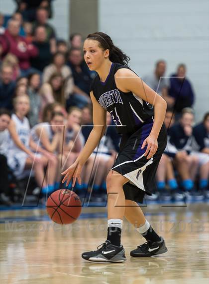Thumbnail 3 in Riverton vs. Layton (UHSAA 5A Final) photogallery.