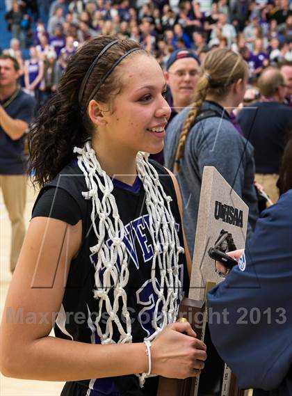 Thumbnail 3 in Riverton vs. Layton (UHSAA 5A Final) photogallery.