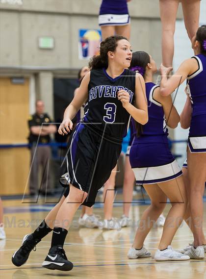 Thumbnail 3 in Riverton vs. Layton (UHSAA 5A Final) photogallery.
