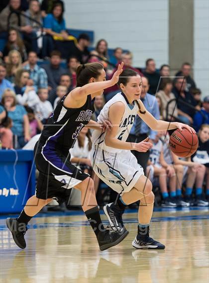 Thumbnail 2 in Riverton vs. Layton (UHSAA 5A Final) photogallery.