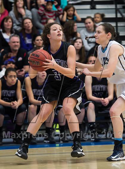 Thumbnail 2 in Riverton vs. Layton (UHSAA 5A Final) photogallery.